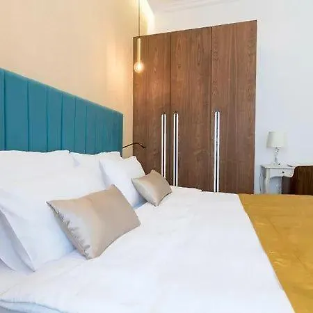 August Braun Luxury In Center Apartment Sarajevo